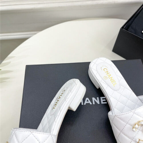 High Quality Luxury Chanel Counter Classic Double C Buckle Slippers – Style 85926 product detail