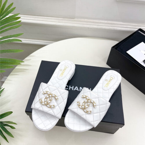 High Quality Luxury Chanel Counter Classic Double C Buckle Slippers – Style 85926 product detail