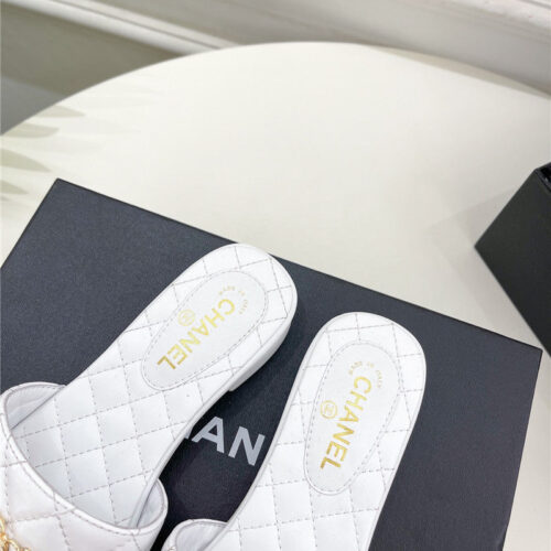 High Quality Luxury Chanel Counter Classic Double C Buckle Slippers – Style 85926 product detail