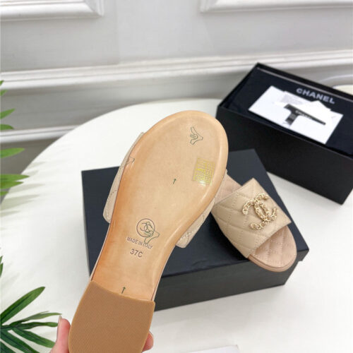 High Quality Luxury Chanel Counter Classic Double C Buckle Slippers – Style 56550 product detail