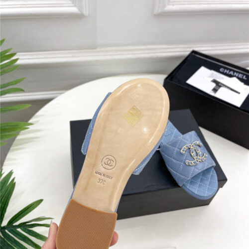 High Quality Luxury Chanel Counter Classic Double C Buckle Slippers product detail