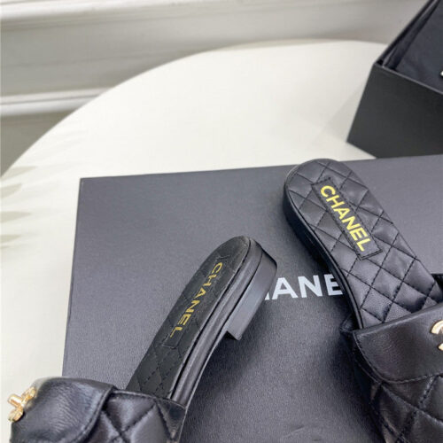 High Quality Luxury Chanel Counter Classic Double C Buckle Slippers – Style 59942 product detail