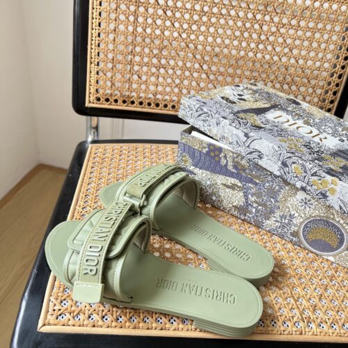 High Quality Luxury Dior Velcro Slippers product detail