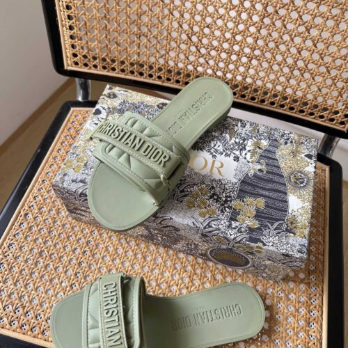High Quality Luxury Dior Velcro Slippers product detail