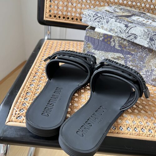 High Quality Luxury Dior Velcro Slippers – Style 15526 product detail