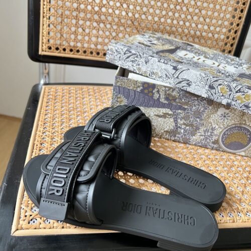 High Quality Luxury Dior Velcro Slippers – Style 15526 product detail