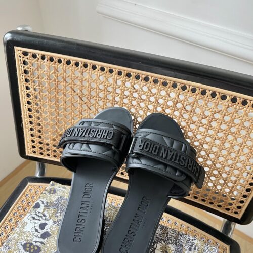 High Quality Luxury Dior Velcro Slippers – Style 15526 product detail