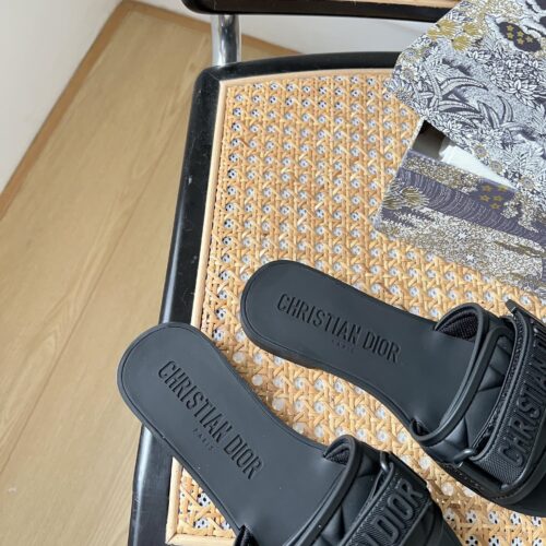 High Quality Luxury Dior Velcro Slippers – Style 15526 product detail