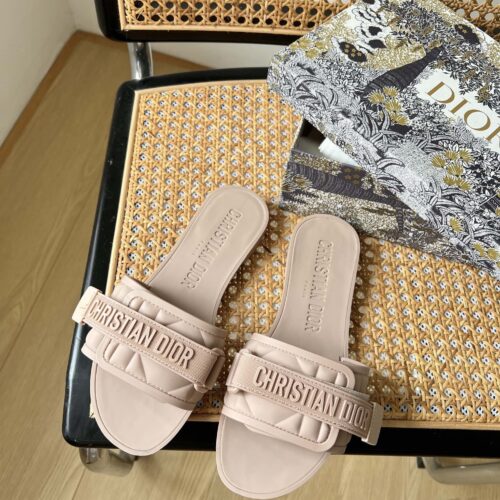 High Quality Luxury Dior Velcro Slippers – Style 77670 product detail