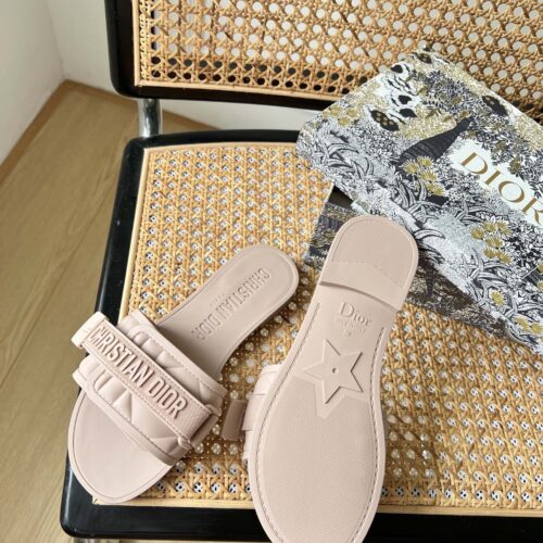 High Quality Luxury Dior Velcro Slippers – Style 77670 product detail