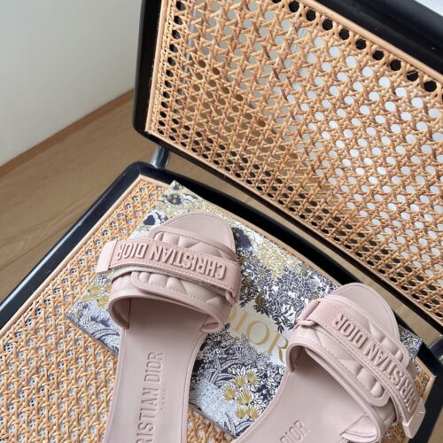 High Quality Luxury Dior Velcro Slippers – Style 77670 product detail