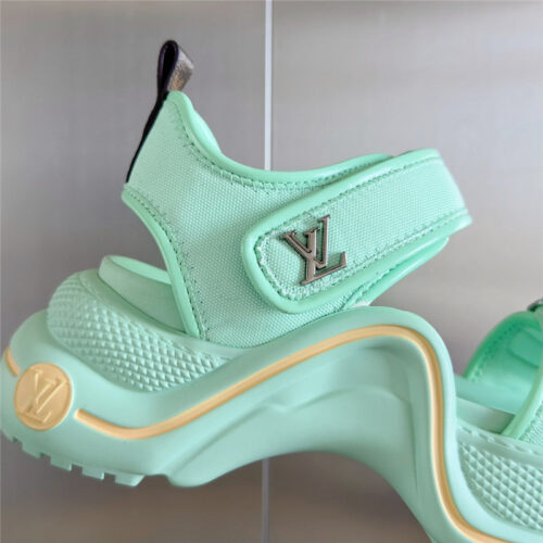 High Quality Luxury Louis Vuitton Velcro Polka Dot Sandals product detail
