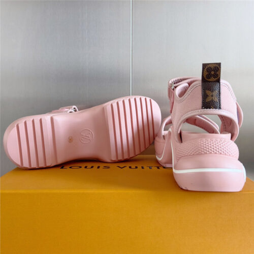 High Quality Luxury Louis Vuitton Velcro Polka Dot Sandals – Style 40611 product detail