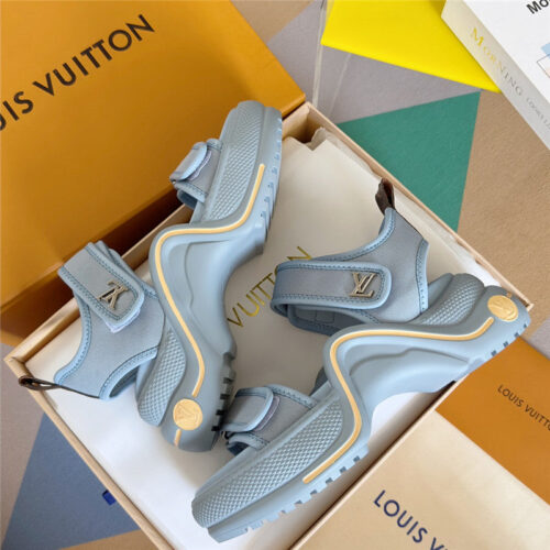 High Quality Luxury Louis Vuitton Velcro Polka Dot Sandals – Style 63203 product detail