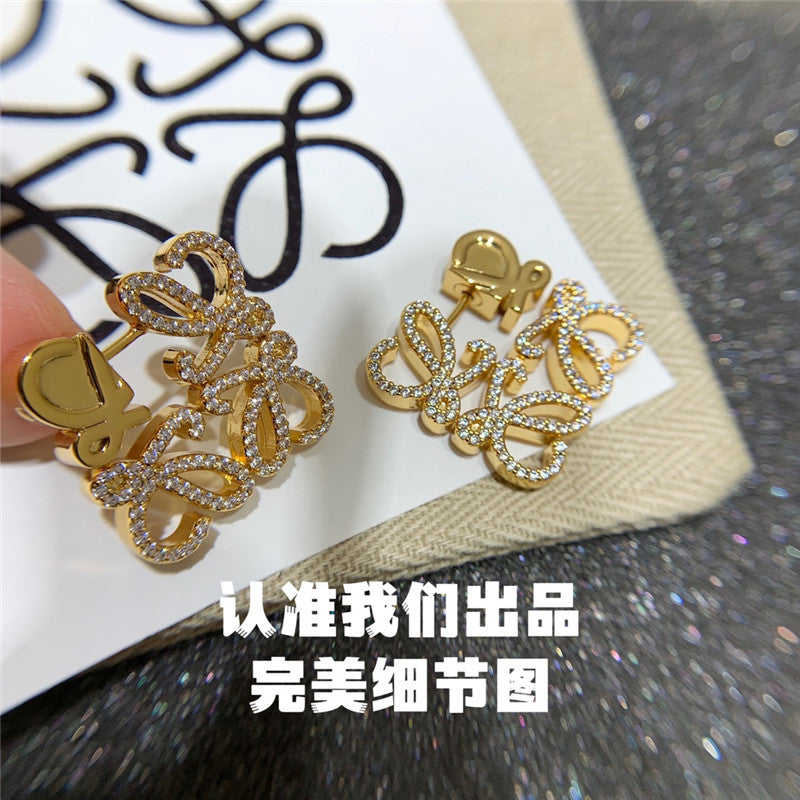 High Quality Luxury Loewe Rhombus Diamond Stud Earrings product detail