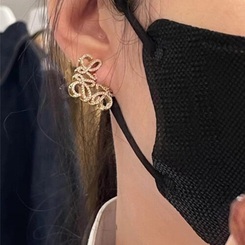 High Quality Luxury Loewe Rhombus Diamond Stud Earrings alternate view
