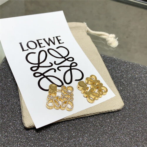 High Quality Luxury Loewe Rhombus Diamond Stud Earrings product detail