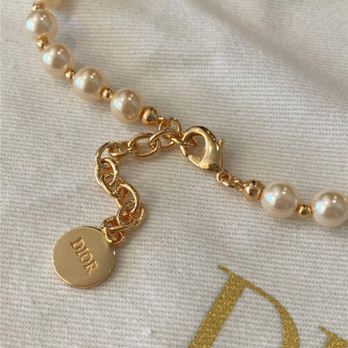 High Quality Luxury Dior Pearl Bracelet product detail