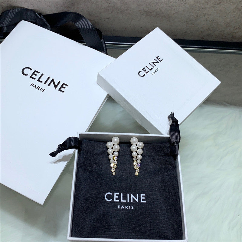High Quality Luxury Celine Fashion Simple Earrings product detail
