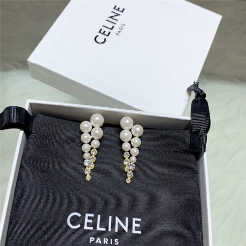 High Quality Luxury Celine Fashion Simple Earrings product detail