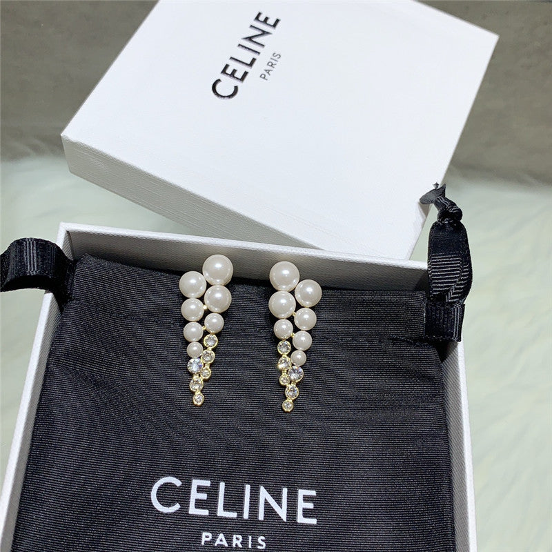 High Quality Luxury Celine Fashion Simple Earrings product detail