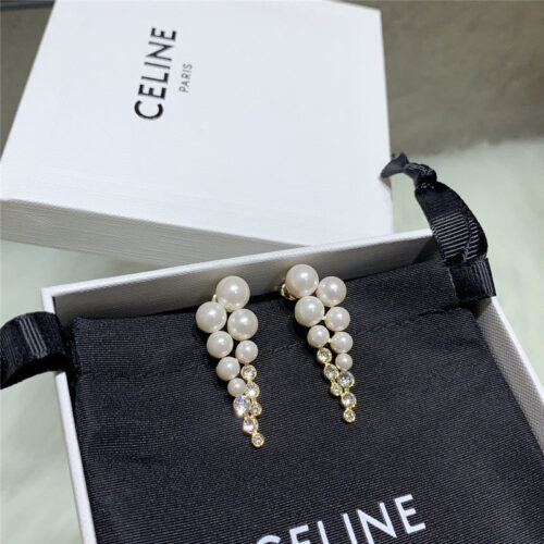 High Quality Luxury Celine Fashion Simple Earrings product detail