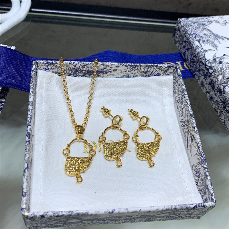High Quality Luxury Dior Saddle Bag Earrings product detail