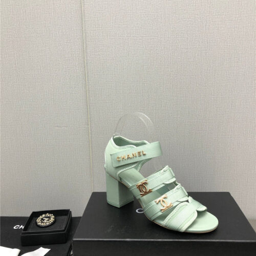 High Quality Luxury Chanel Chain Cloth Head Chunky Heel Shoes product detail
