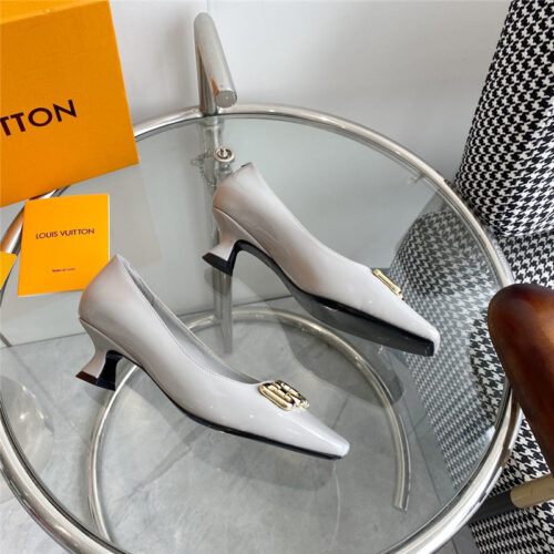 High Quality Luxury Louis Vuitton Chain Kitten Heel Square Toe Shoes – Style 00579 alternate view