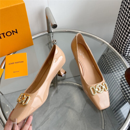 High Quality Luxury Louis Vuitton Chain Square-Toe Kitten Heels – Sizes 35–41 product detail
