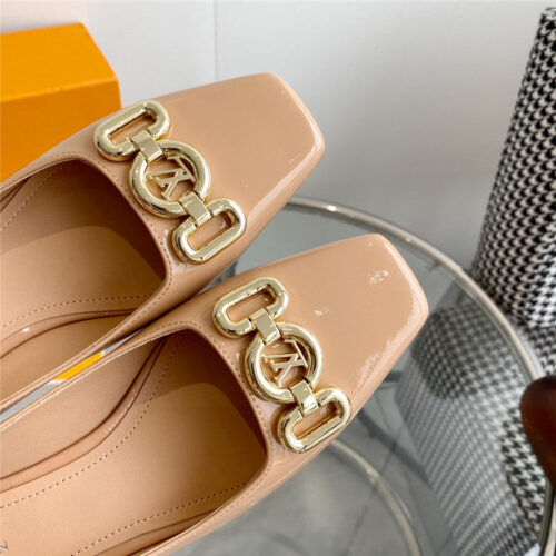 High Quality Luxury Louis Vuitton Chain Square-Toe Kitten Heels – Sizes 35–41 product detail