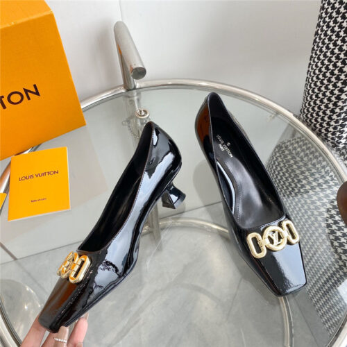 High Quality Luxury Louis Vuitton Chain Kitten Heel Square Toe Shoes product detail