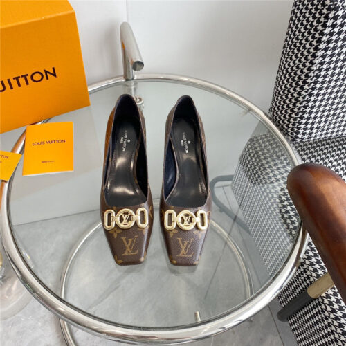 High Quality Luxury Louis Vuitton Chain Kitten Heel Square Toe Shoes – Style 71747 product detail