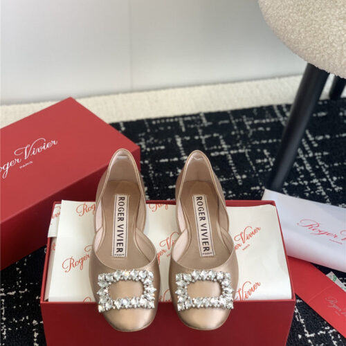 High Quality Luxury Roger Vivier Hollow Silk Satin Diamond Buckle Flat Shoes product detail