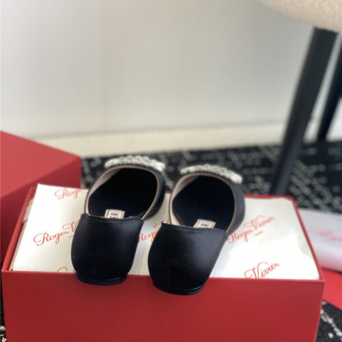 High Quality Luxury Roger Vivier Hollow Silk Satin Diamond Buckle Flat Shoes – Style 83476 product detail