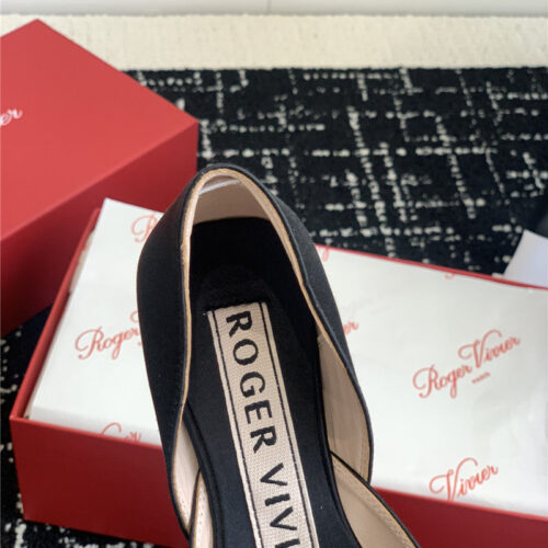 High Quality Luxury Roger Vivier Hollow Silk Satin Diamond Buckle Flat Shoes – Style 83476 product detail