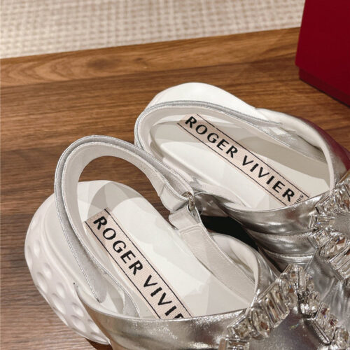 High Quality Luxury Roger Vivier Diamond Buckle Platform Sandals product detail