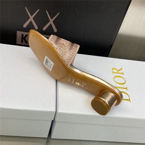 High Quality Luxury Dior New Flip Flops Color Matching Womens Shoes product detail