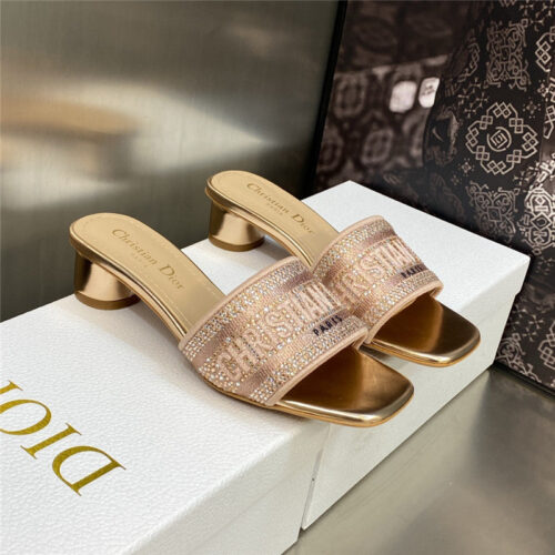 High Quality Luxury Dior New Flip Flops Color Matching Womens Shoes product detail