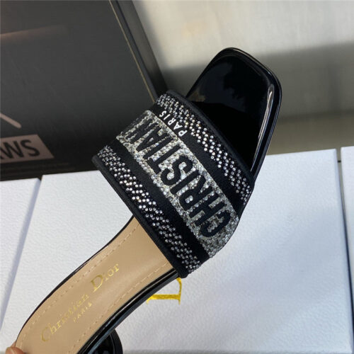 High Quality Luxury Dior New Flip Flops Color Matching Womens Shoes – Style 35238 product detail