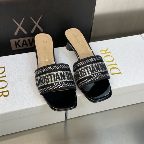 High Quality Luxury Dior New Flip Flops Color Matching Womens Shoes – Style 35238 product detail