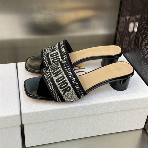 High Quality Luxury Dior New Flip Flops Color Matching Womens Shoes – Style 35238 product detail