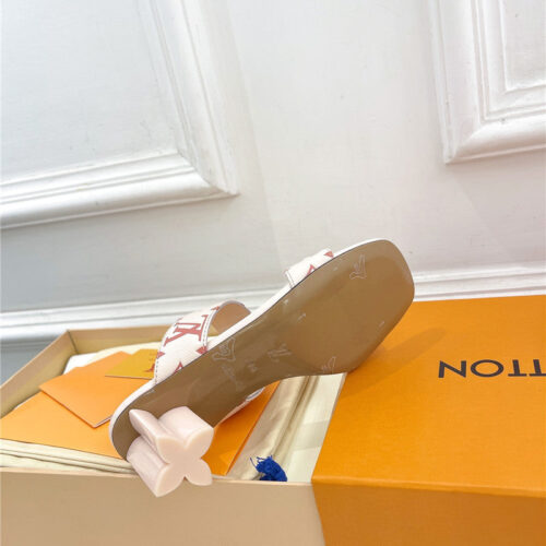 High Quality Luxury Louis Vuitton Plum Blossom Heel Embossed Sandals – Style 19075 product detail