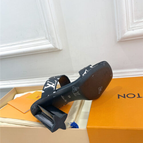 High Quality Luxury Louis Vuitton Plum Blossom Heel Embossed Sandals – Style 32035 product detail