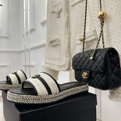 High Quality Luxury Chanel New Slippers – Style 53350 product detail