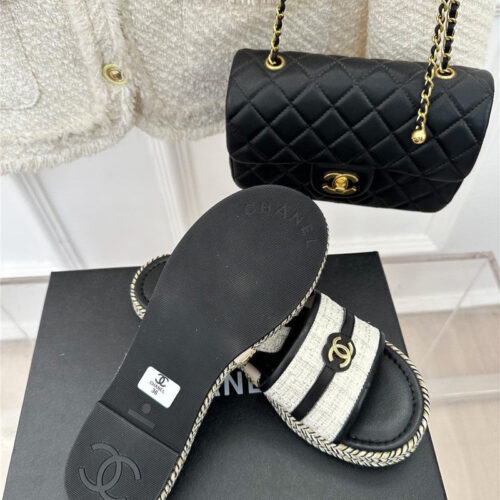 High Quality Luxury Chanel New Slippers – Style 53350 alternate view