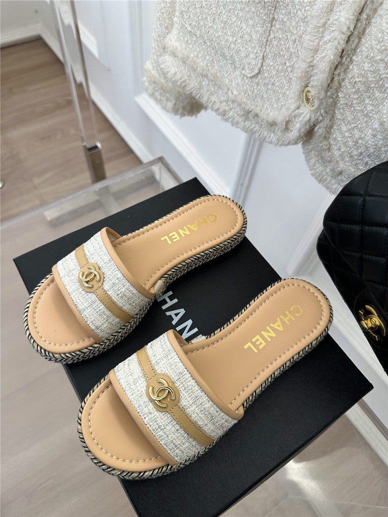 High Quality Luxury Chanel New Slippers – Style 96294 product detail