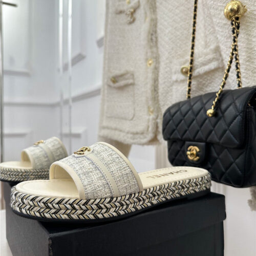 High Quality Luxury Chanel New Slippers product detail