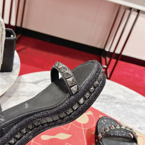 High Quality Luxury Christian Louboutin Wedge Sandals – Style 74356 product detail