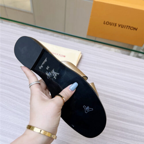 High Quality Luxury Louis Vuitton Milan Fashion Week Catwalk Slippers – Style 50531 product detail